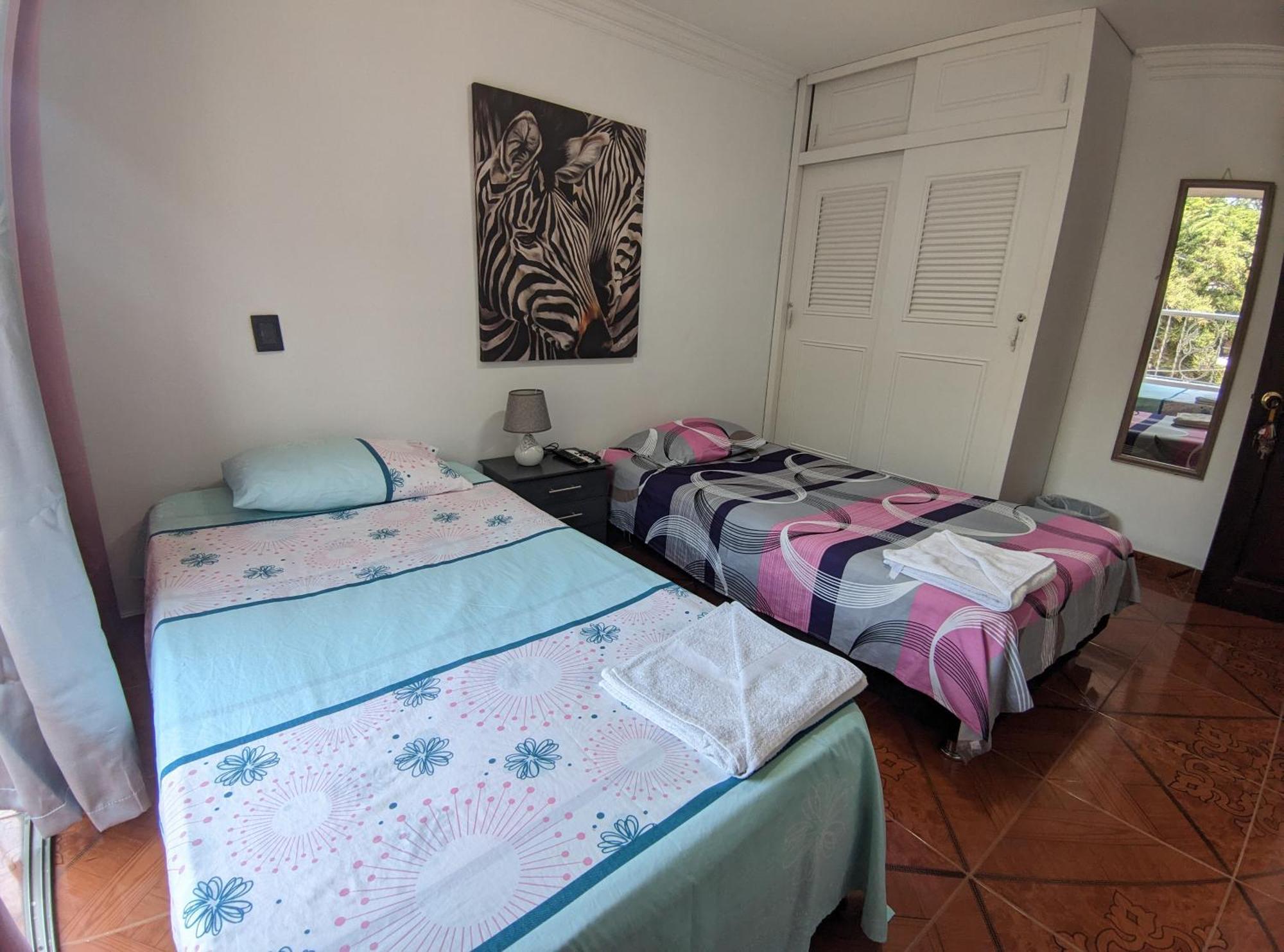 Hospedaje Casa Aurora Cali Δωμάτιο φωτογραφία